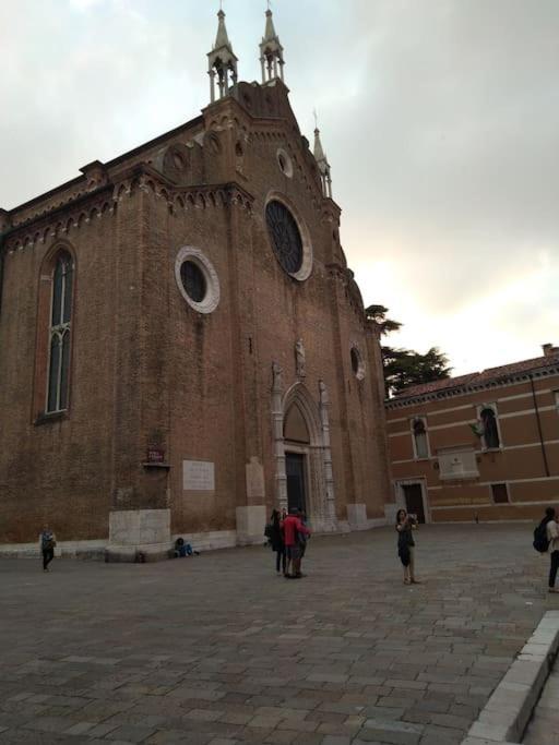 شقة Stin House Basilica Dei Frari البندقية المظهر الخارجي الصورة